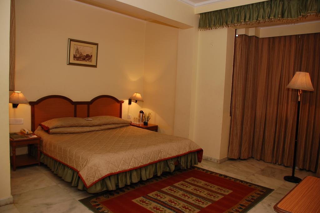 Hotel Royale Midtown Bhubaneswar Room photo